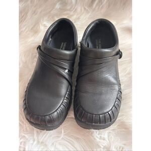 Merrell Black Leather Clog Shoes EUC size 6